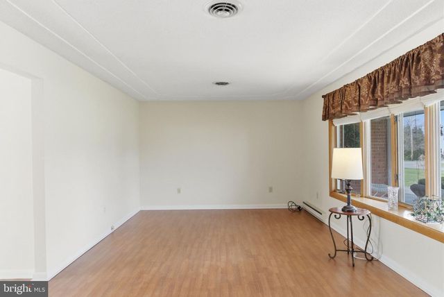 757 MONTMORENCY DR, Bunker Hill, WV 25413