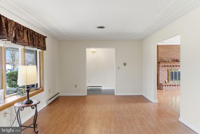 757 MONTMORENCY DR, Bunker Hill, WV 25413