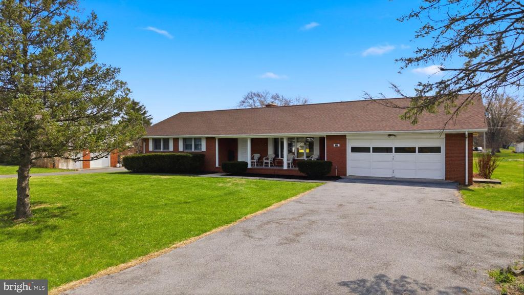 757 MONTMORENCY DR, Bunker Hill, WV 25413