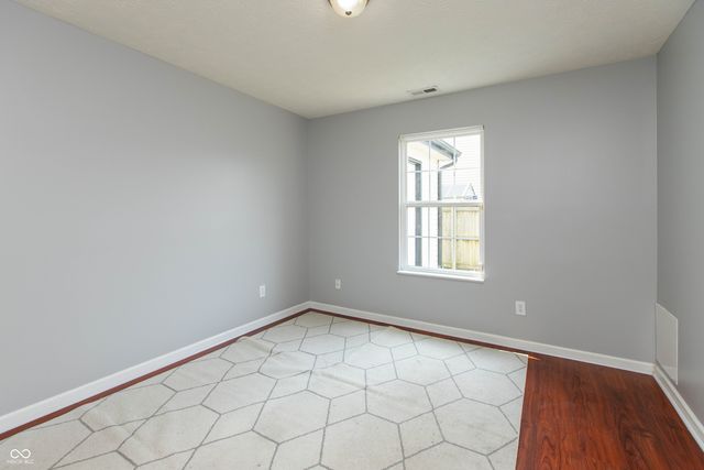1324 Niagara Lane, Franklin, IN 46131