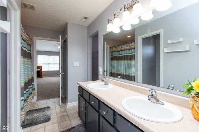1324 Niagara Lane, Franklin, IN 46131