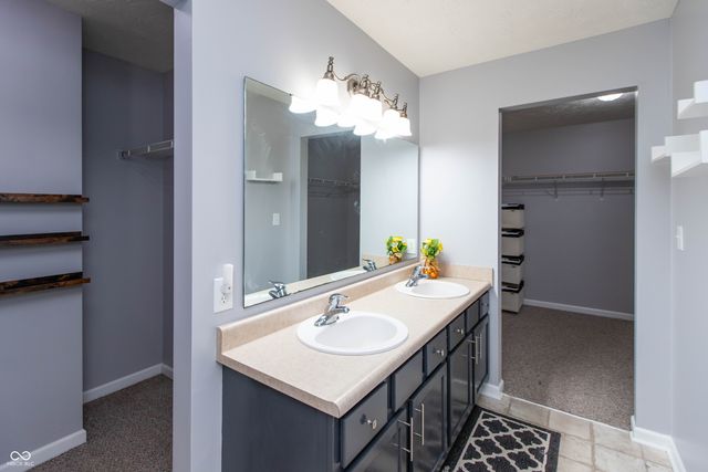 1324 Niagara Lane, Franklin, IN 46131