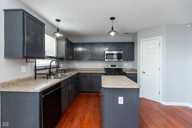 1324 Niagara Lane, Franklin, IN 46131