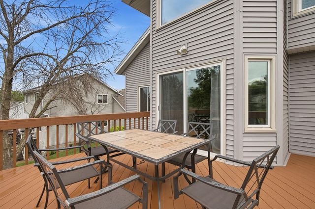 20933 Jamestown Avenue, Lakeville, MN 55044