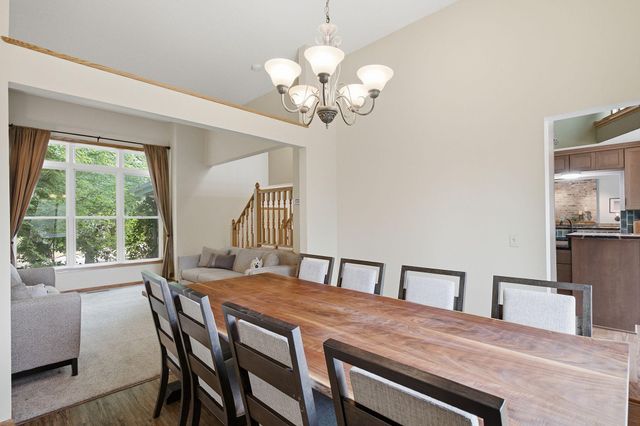 20933 Jamestown Avenue, Lakeville, MN 55044