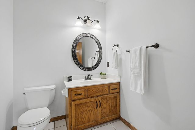 20933 Jamestown Avenue, Lakeville, MN 55044