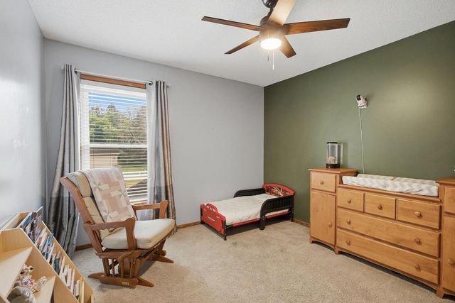 20933 Jamestown Avenue, Lakeville, MN 55044