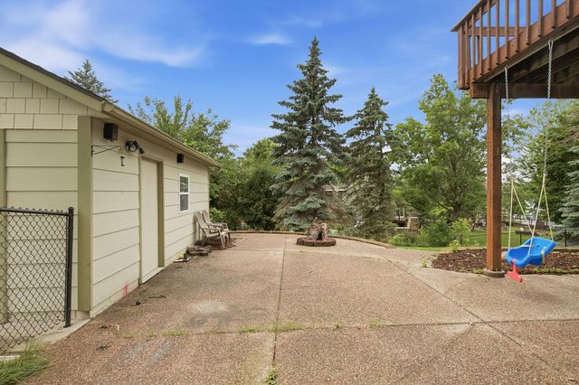 20933 Jamestown Avenue, Lakeville, MN 55044