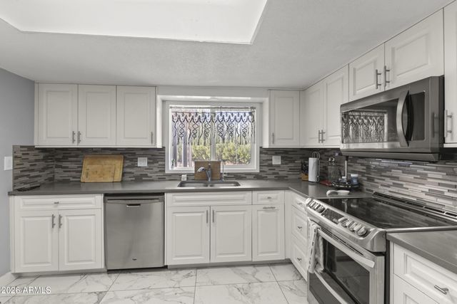 20026 N 101ST Avenue, Sun City, AZ 85373