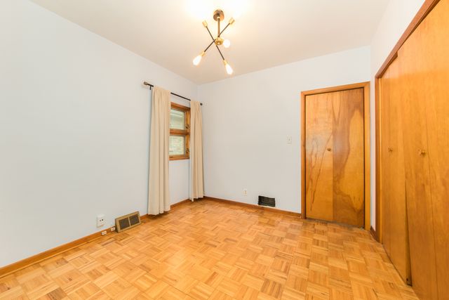 6716 N Octavia Avenue, Chicago, IL 60631