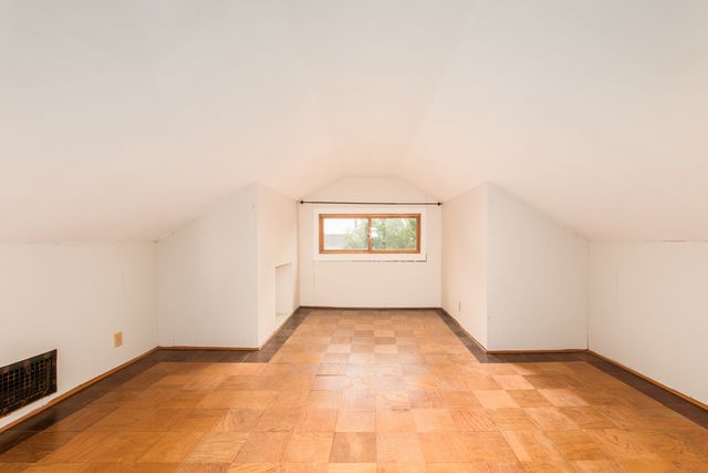 6716 N Octavia Avenue, Chicago, IL 60631