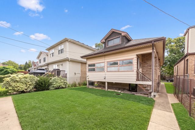 6716 N Octavia Avenue, Chicago, IL 60631