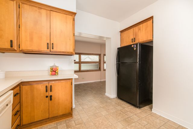 6716 N Octavia Avenue, Chicago, IL 60631