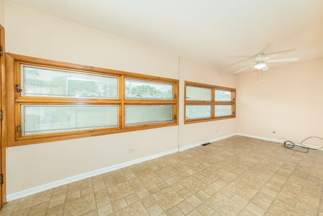 6716 N Octavia Avenue, Chicago, IL 60631