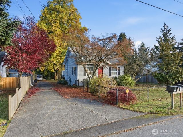 7807 Grant Drive, Everett, WA 98203