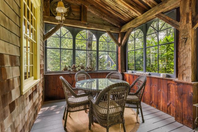 4 Elm Hill Road, Peterborough, NH 03458