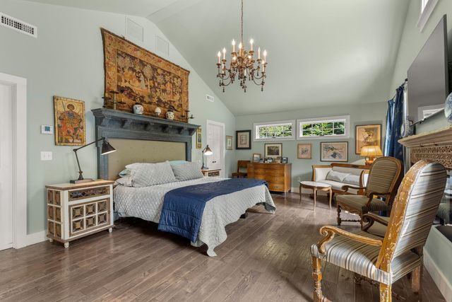 4 Elm Hill Road, Peterborough, NH 03458