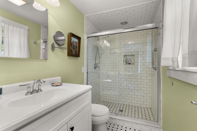 4 Elm Hill Road, Peterborough, NH 03458