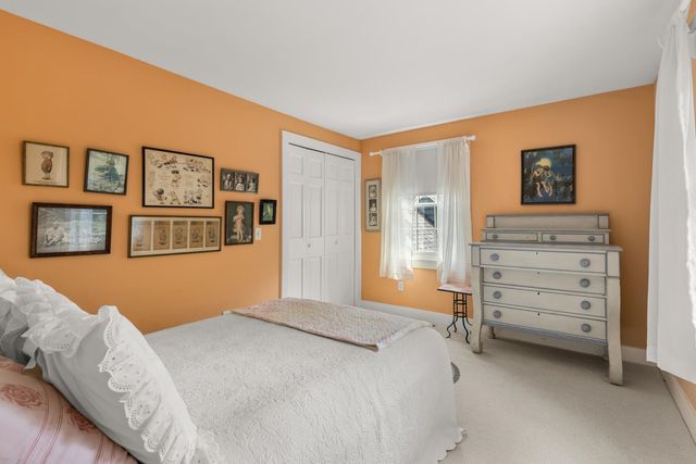 4 Elm Hill Road, Peterborough, NH 03458