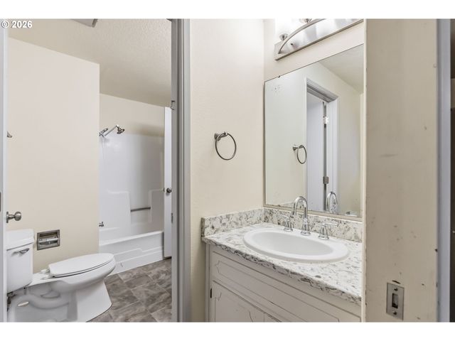 446 KODIAK St, Eugene, OR 97401