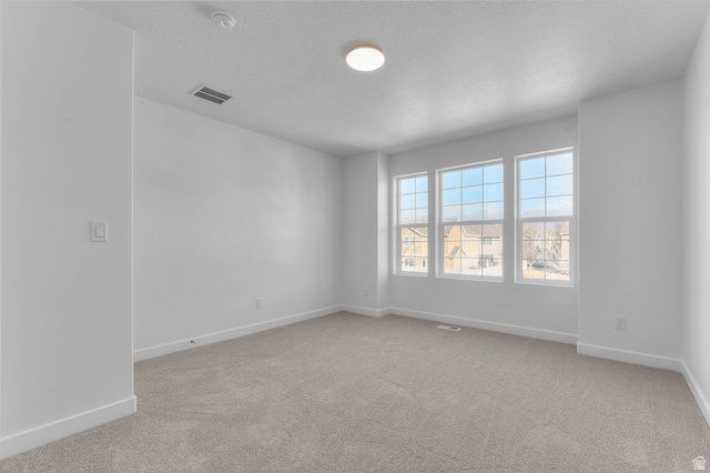 997 N AMBERLY DR, North Salt Lake, UT 84054