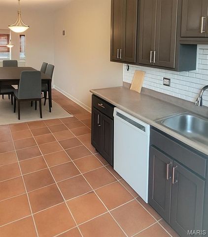 1928 Arsenal Street, St Louis, MO 63118