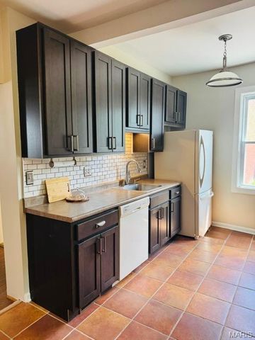 1928 Arsenal Street, St Louis, MO 63118