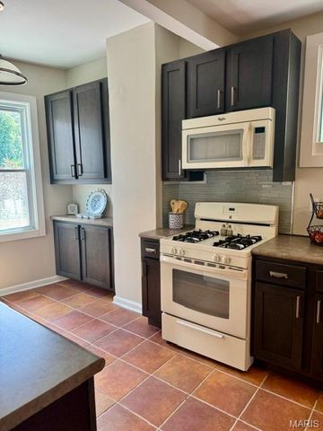 1928 Arsenal Street, St Louis, MO 63118