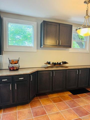 1928 Arsenal Street, St Louis, MO 63118
