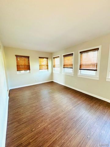 1928 Arsenal Street, St Louis, MO 63118
