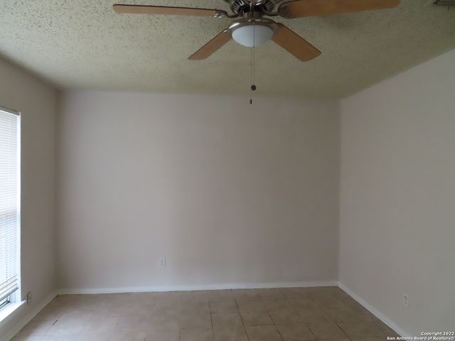 4306 REDSTONE DR, San Antonio, TX 78219
