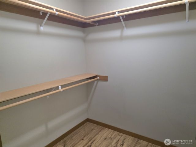 714 Tipsoo Loop S, Rainier, WA 98576