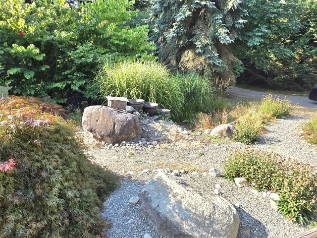 714 Tipsoo Loop S, Rainier, WA 98576
