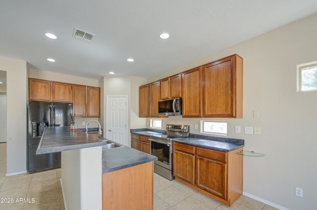 15694 W MACKENZIE Drive, Goodyear, AZ 85395