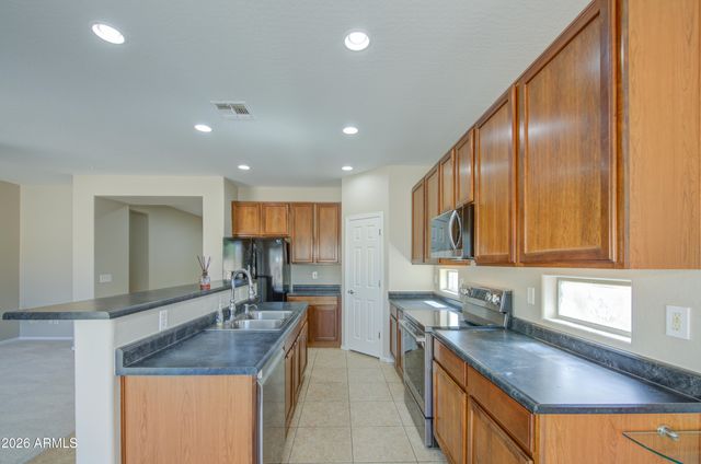 15694 W MACKENZIE Drive, Goodyear, AZ 85395