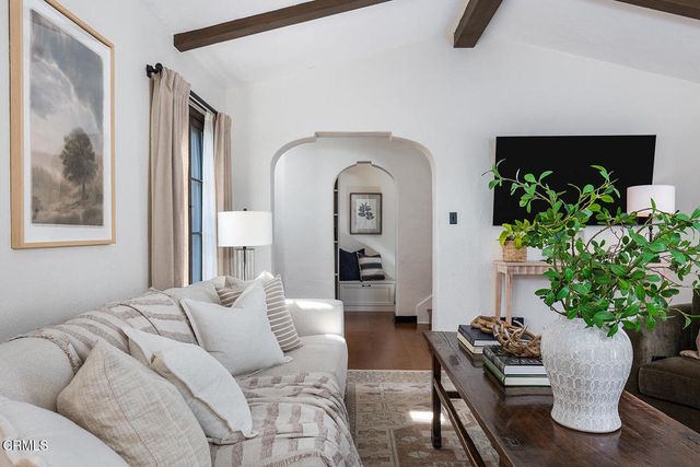 2391 Catherine Road, Altadena, CA 91001