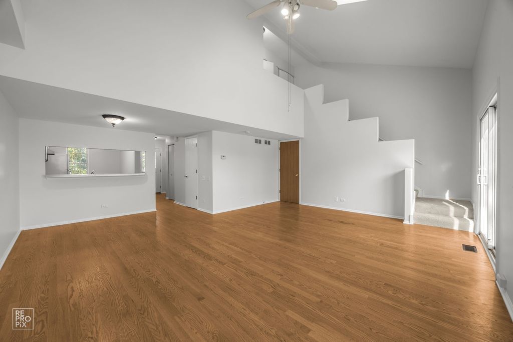 293 Shadybrook Lane, Aurora, IL 60504 — photo 2