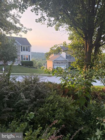 2829 WESTERHAM RD, Downingtown, PA 19335