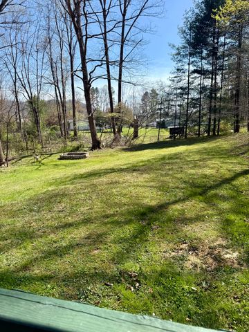 9851 Cranston Road, Morehead, KY 40351
