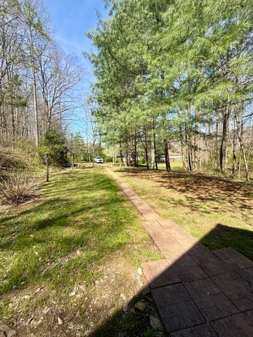 9851 Cranston Road, Morehead, KY 40351