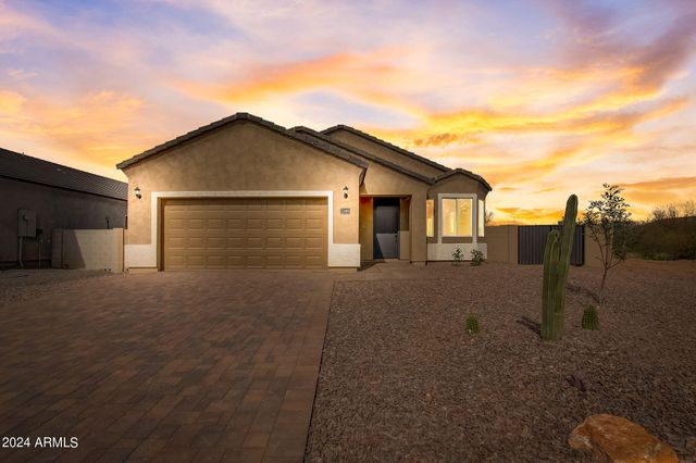 8411 W ALTOS Drive, Arizona City, AZ 85123