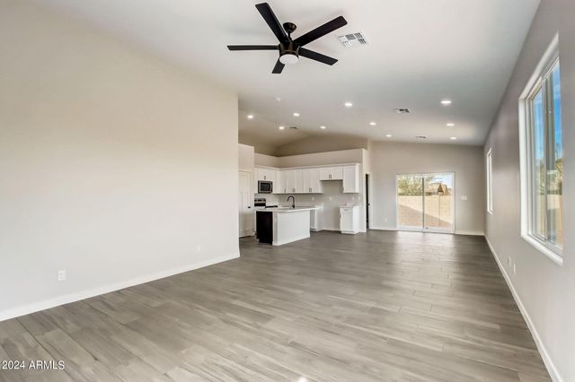 8411 W ALTOS Drive, Arizona City, AZ 85123