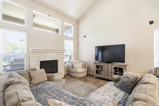 13726 Palatine Hl, San Antonio, TX 78253