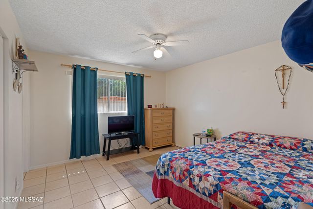 522 E Calle Nacozari, Nogales, AZ 85621