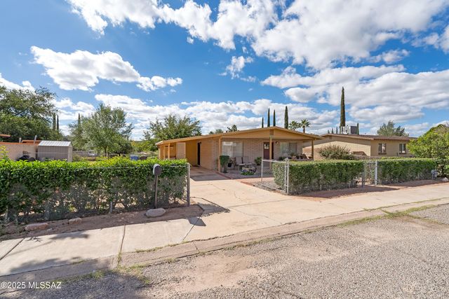 522 E Calle Nacozari, Nogales, AZ 85621