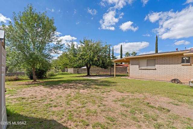 522 E Calle Nacozari, Nogales, AZ 85621
