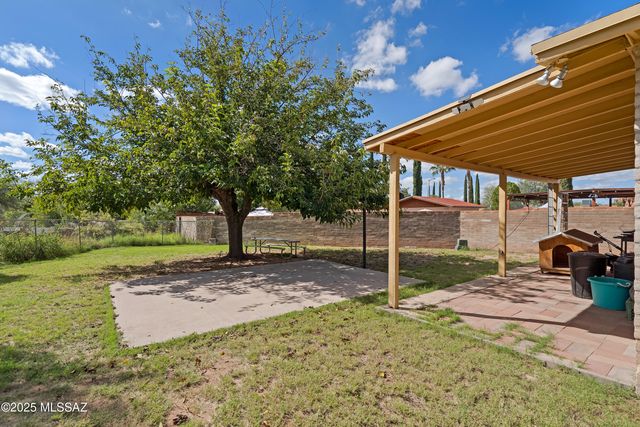 522 E Calle Nacozari, Nogales, AZ 85621