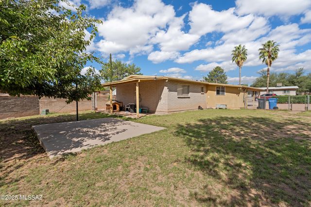 522 E Calle Nacozari, Nogales, AZ 85621