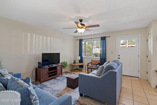 522 E Calle Nacozari, Nogales, AZ 85621