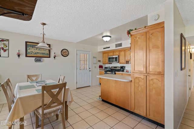 522 E Calle Nacozari, Nogales, AZ 85621